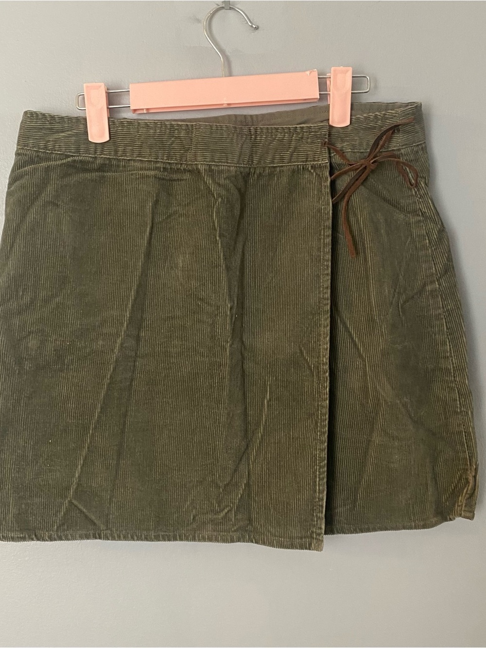 Vintage American Eagle Outfitters Olive Green Corduroy Wrap Mini Skirt SZ 10